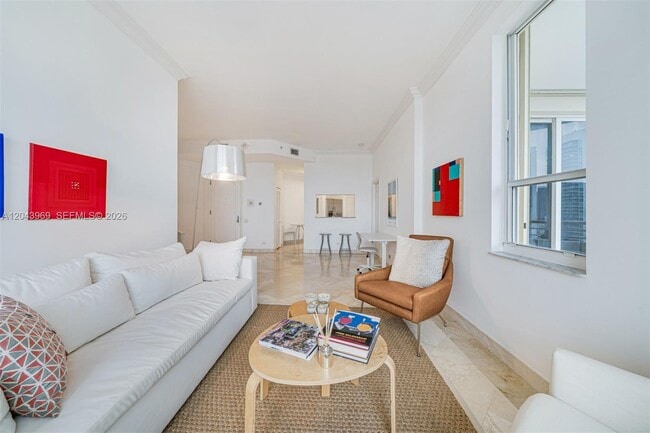 Building Photo - 888 Brickell Key Dr