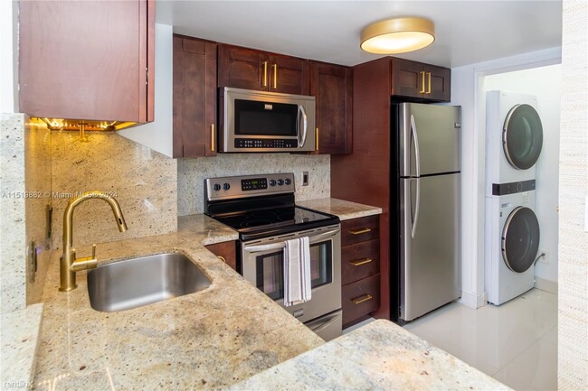 Building Photo - 1 br, 1 bath Condo - 770 Claughton Island ...