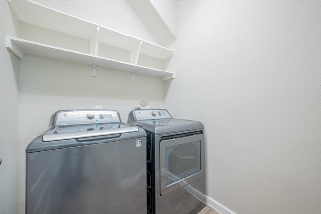 Building Photo - 8627 Marble Ter Ct