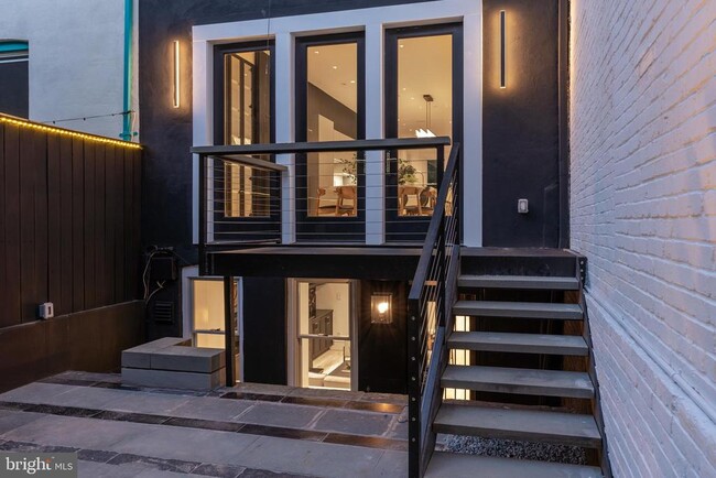 Building Photo - 1604 13th St NW