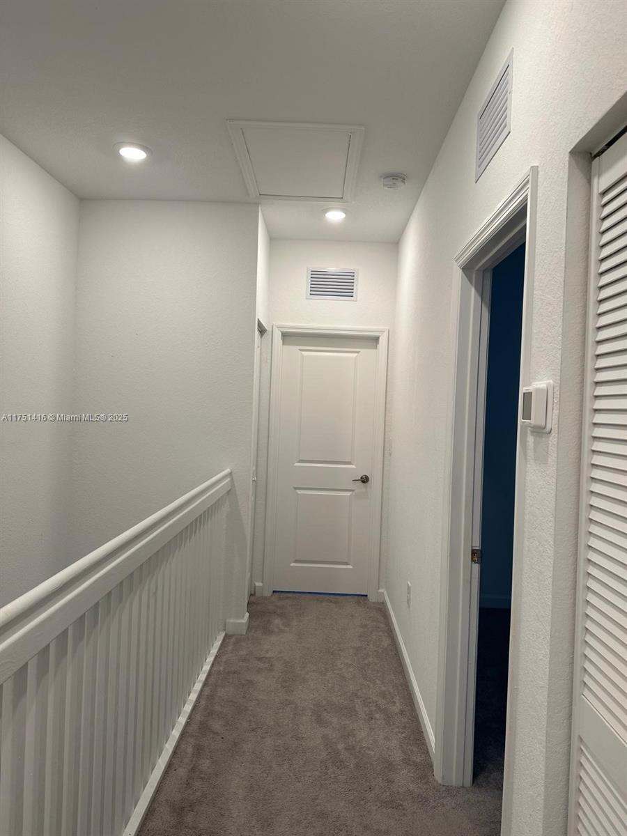 hall - 1715 SE 27th Rd