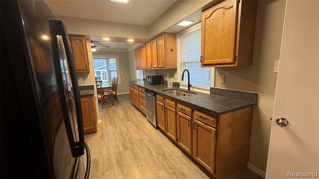 Building Photo - 3003 Dudley St