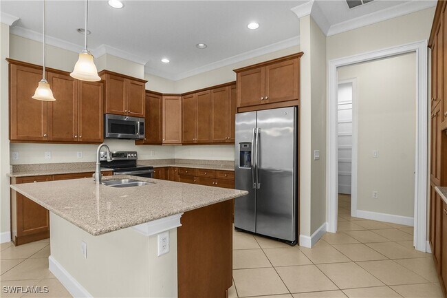 Building Photo - 7162 Dominica Dr