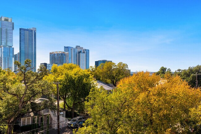 Building Photo - 908 Nueces St