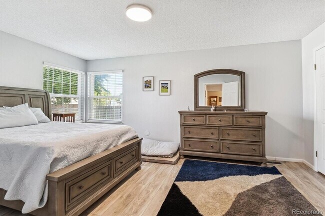 Building Photo - 8468 Everett Way