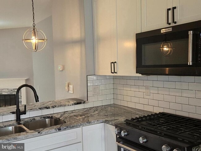 Building Photo - 7112 Cold Spring Ct