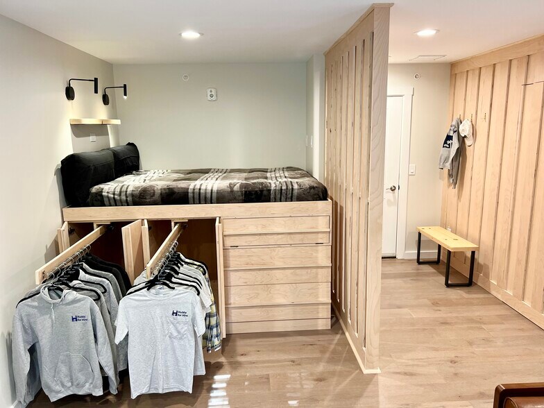 Building Photo - 179 Butternut St