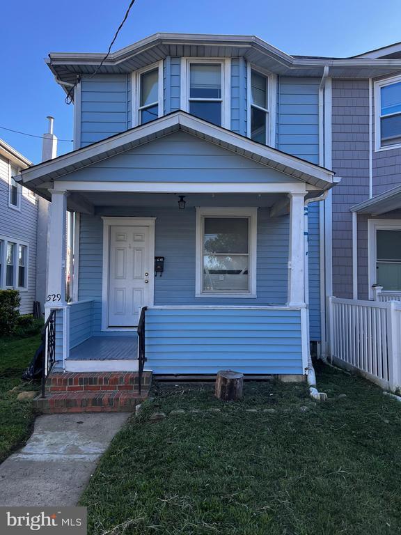 Building Photo - 529 Bridgeboro St