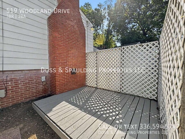 Building Photo - 519 Woodland Dr