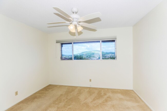 Building Photo - Lakeview - Enchanted Lake - 2 Bdrm/2 Bath/...