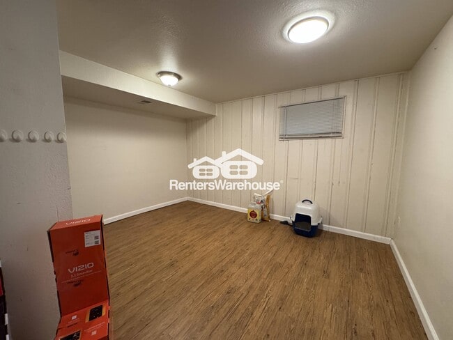 Building Photo - 8281 Solana Dr