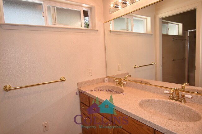 Building Photo - 12437 Silk Tassle Cir