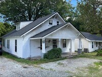 Building Photo - 1806 Johnson St