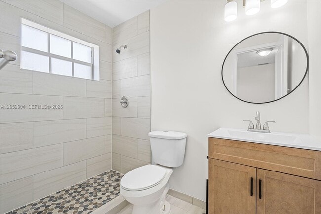 Building Photo - 1333 W 37th St