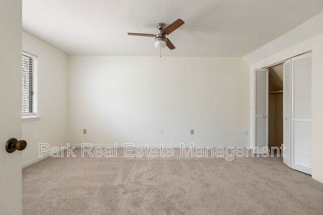 Building Photo - 222 Poplar St