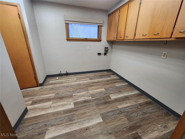 Building Photo - 23405 Ranch Rd