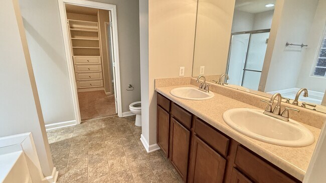 Building Photo - 1813 Clayton Cove Dr NW