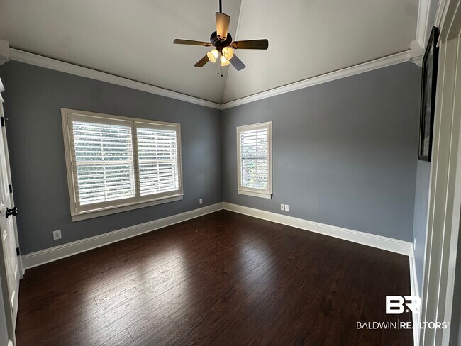 Building Photo - 814 Darrah St