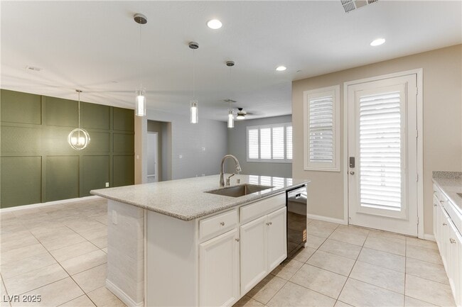 Building Photo - 420 Al Coda Pl