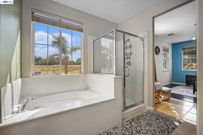 Building Photo - 355 Pebble Beach Dr
