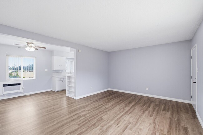 Building Photo - 230 S Bandy Ave