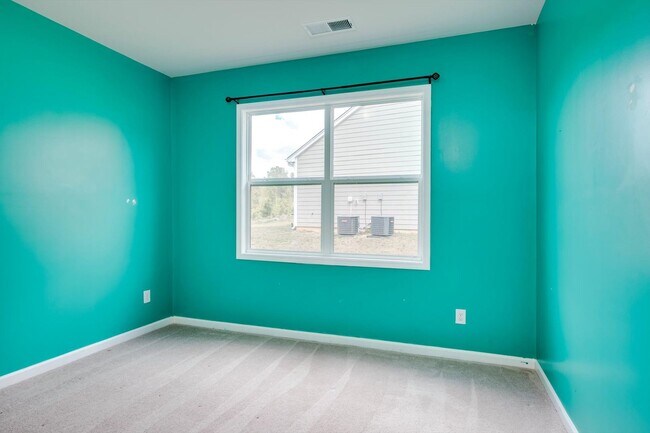 Building Photo - Beautiful 5 Bedroom Home For Rent
