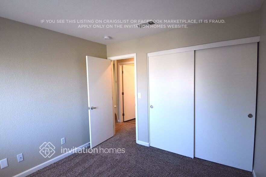 Building Photo - 2667 Ridgewater Cir