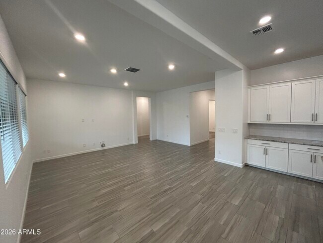 Building Photo - 16776 W Vereda Solana Dr.