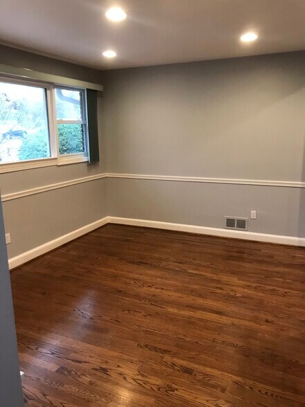Building Photo - 2806 Abilene Dr