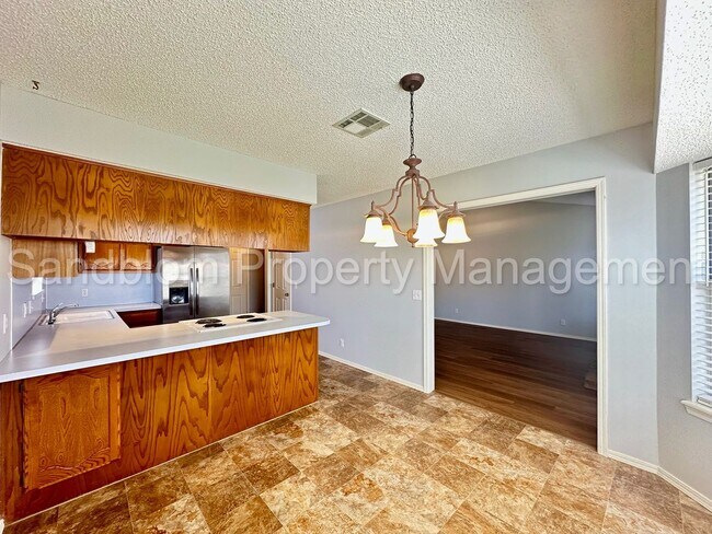 Building Photo - For Lease | Broken Arrow | Available Now!