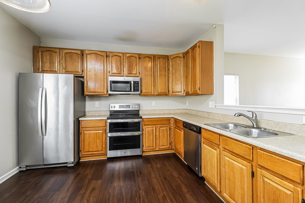 Building Photo - 4828 Abercromby St