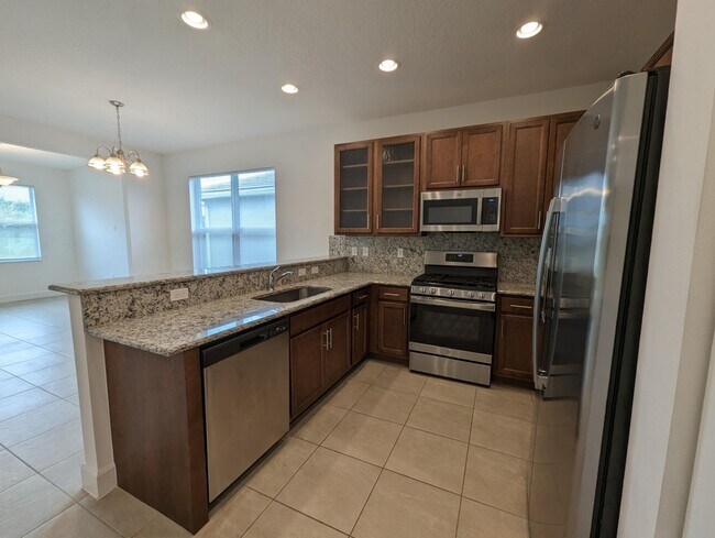 Building Photo - 13541 SW Oceanus Blvd