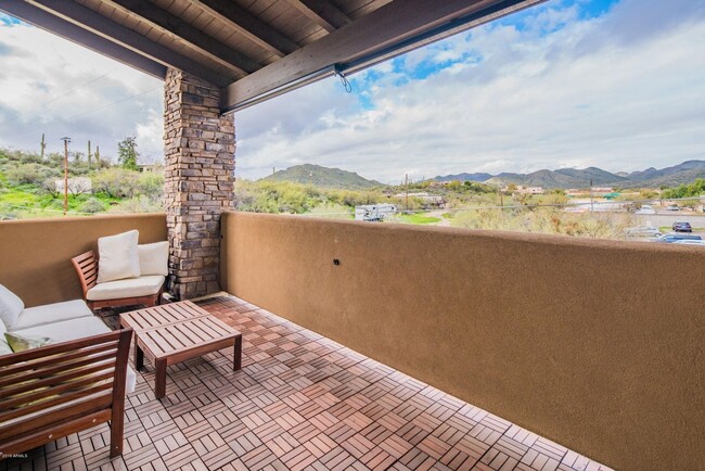 Building Photo - 3 bedroom 2 Bathroom Rancho Verde Del Rio ...