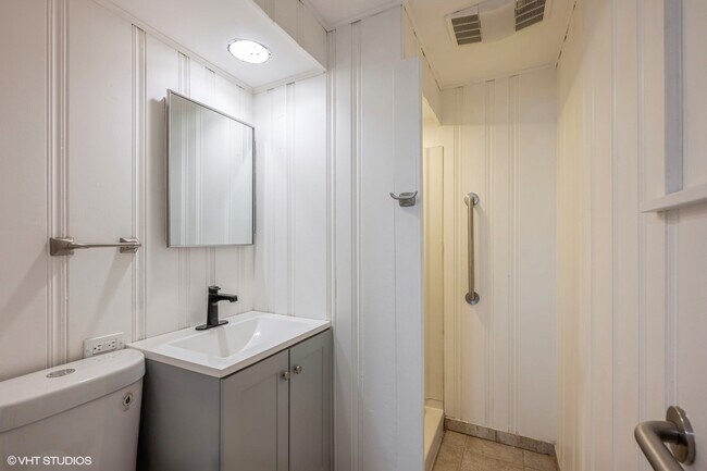 Building Photo - 1317 Ferndale Ave