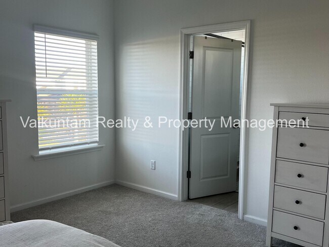 Building Photo - 377 Brookgreen Wy