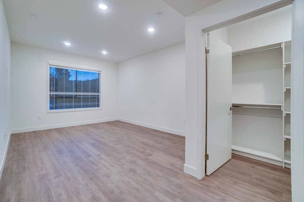 Building Photo - 8600 Glenoaks Blvd