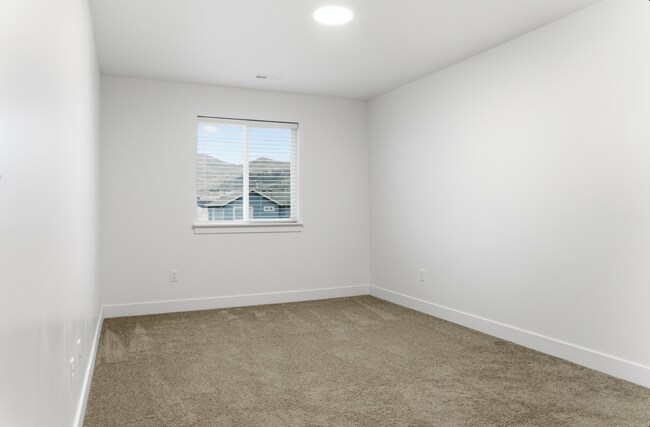 Building Photo - 4634 E Silver Moon Dr