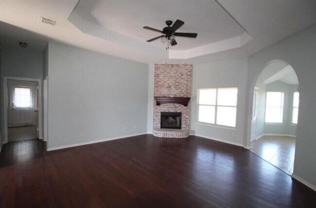 Building Photo - 2603 Jasmine Ln