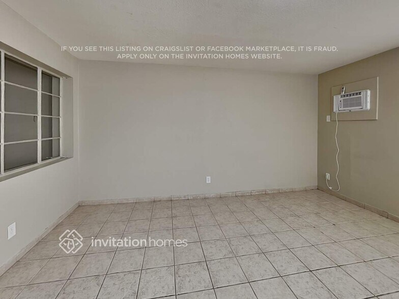 Building Photo - 12449 N 29th Dr