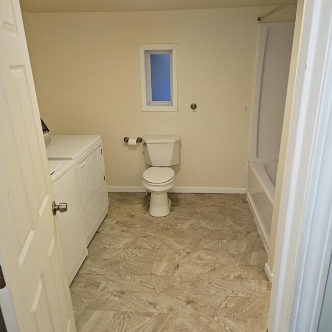 Building Photo - 111 Franklin St