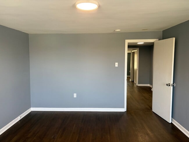 Building Photo - Fully Renovated 2BR/1.5BA Twin Home on Corner Lot-Move in Ready