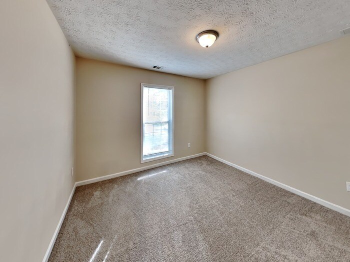 Building Photo - 1585 Watson Ridge Trail SE