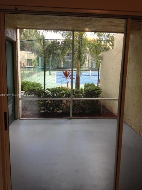 Building Photo - 18104 Glenmoor Dr