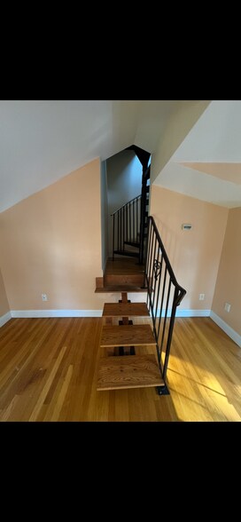 Building Photo - 1190 Quinnipiac Ave
