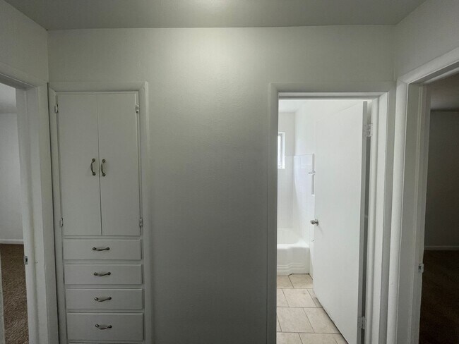 Building Photo - 1154-1156 Brooklyn Ave