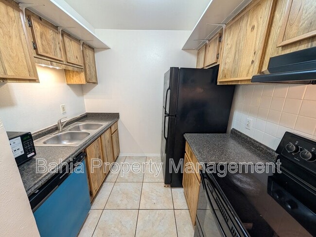 Building Photo - 14211 Shadow Moss Ln