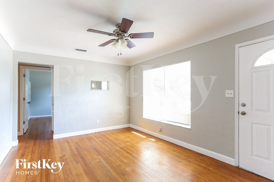 Building Photo - 5245 2nd Ave N