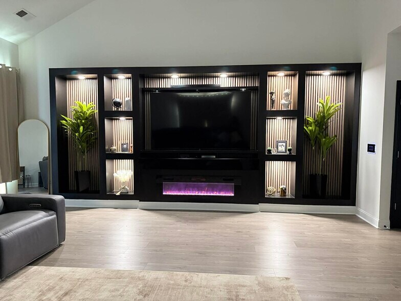 Living room - 199 Kirkland St