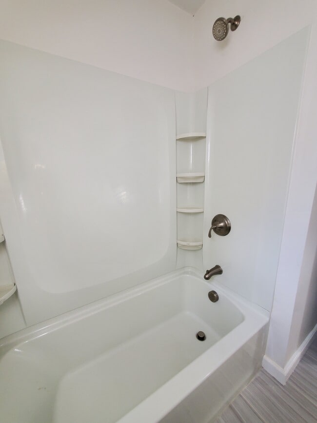 Building Photo - 1 Avon Dr