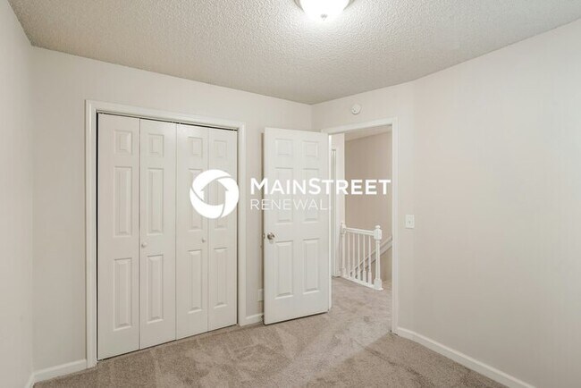 Building Photo - 3 Bedroom Pet-Friendly Home in GOODLETTSVILLE, TN with Main Street Renewal